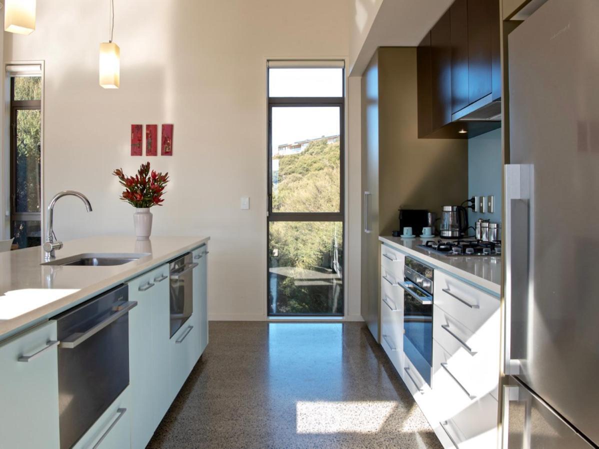 Kotare Point Paradise - Akaroa Holiday Home Luaran gambar