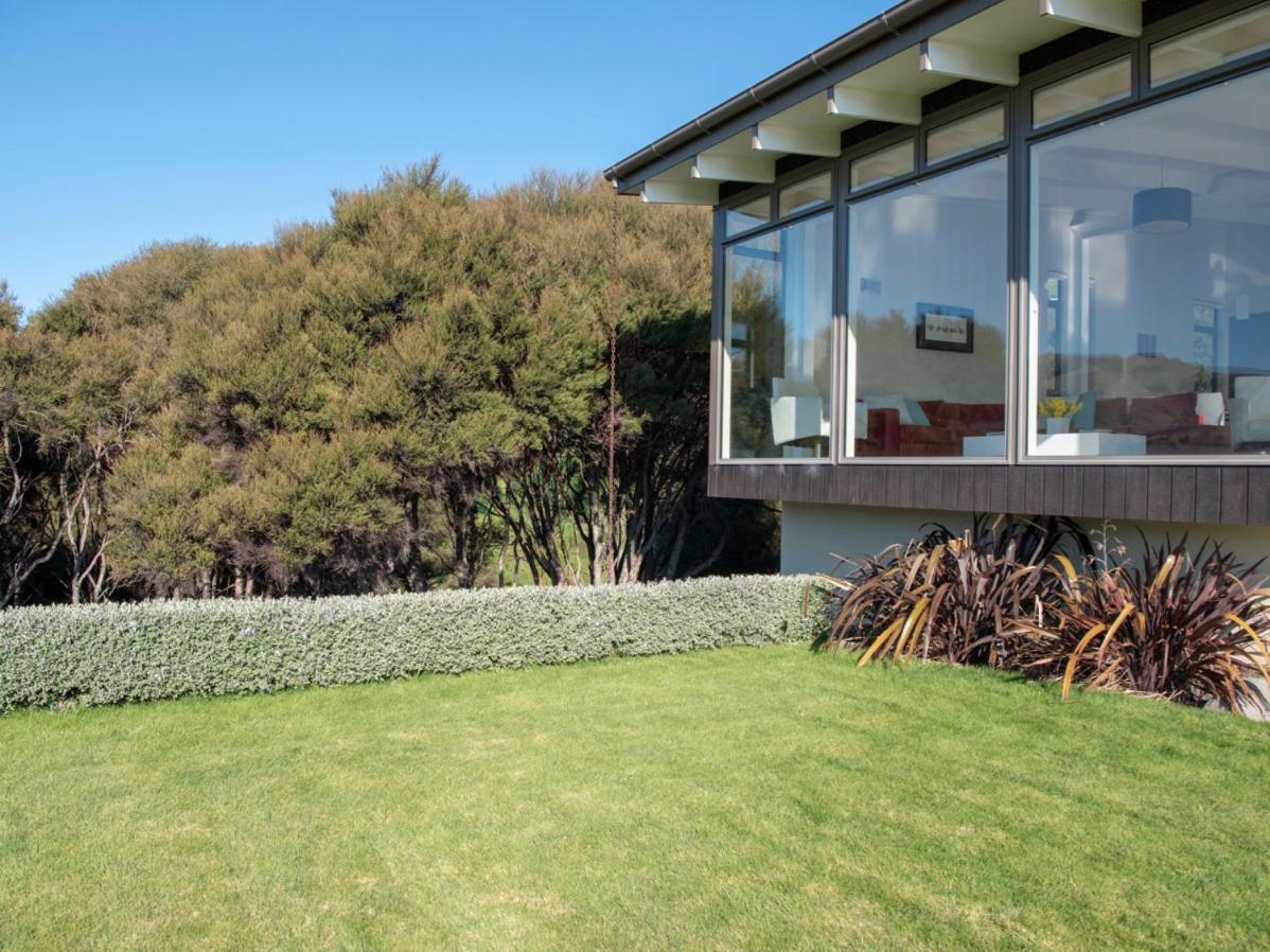 Kotare Point Paradise - Akaroa Holiday Home Luaran gambar